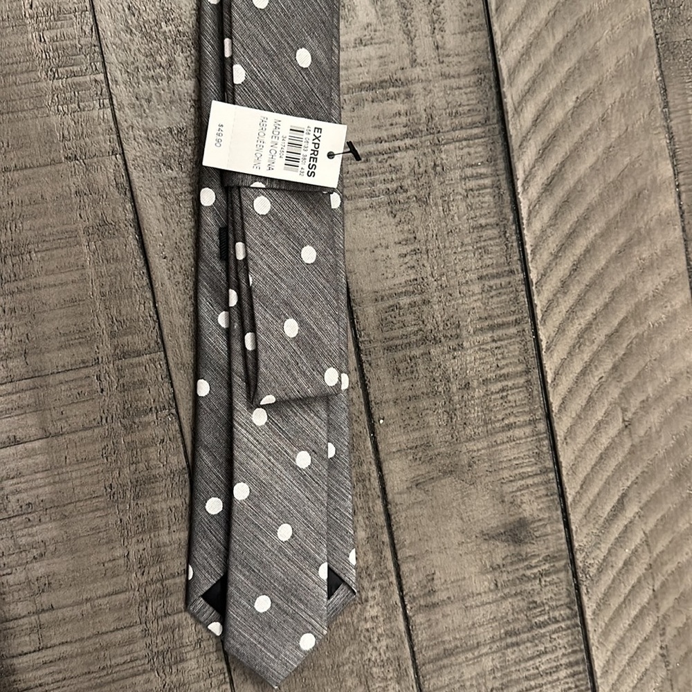 Express Tie - Picture 3 of 4